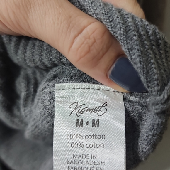 Women's mid length sleeve top - Picture 2 of 2